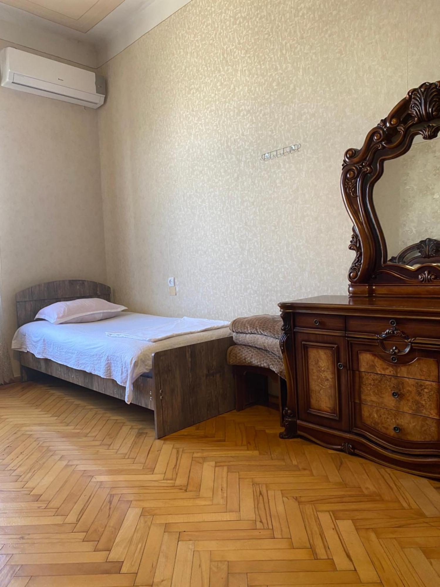Valiko House In Telavi Hotel Bagian luar foto
