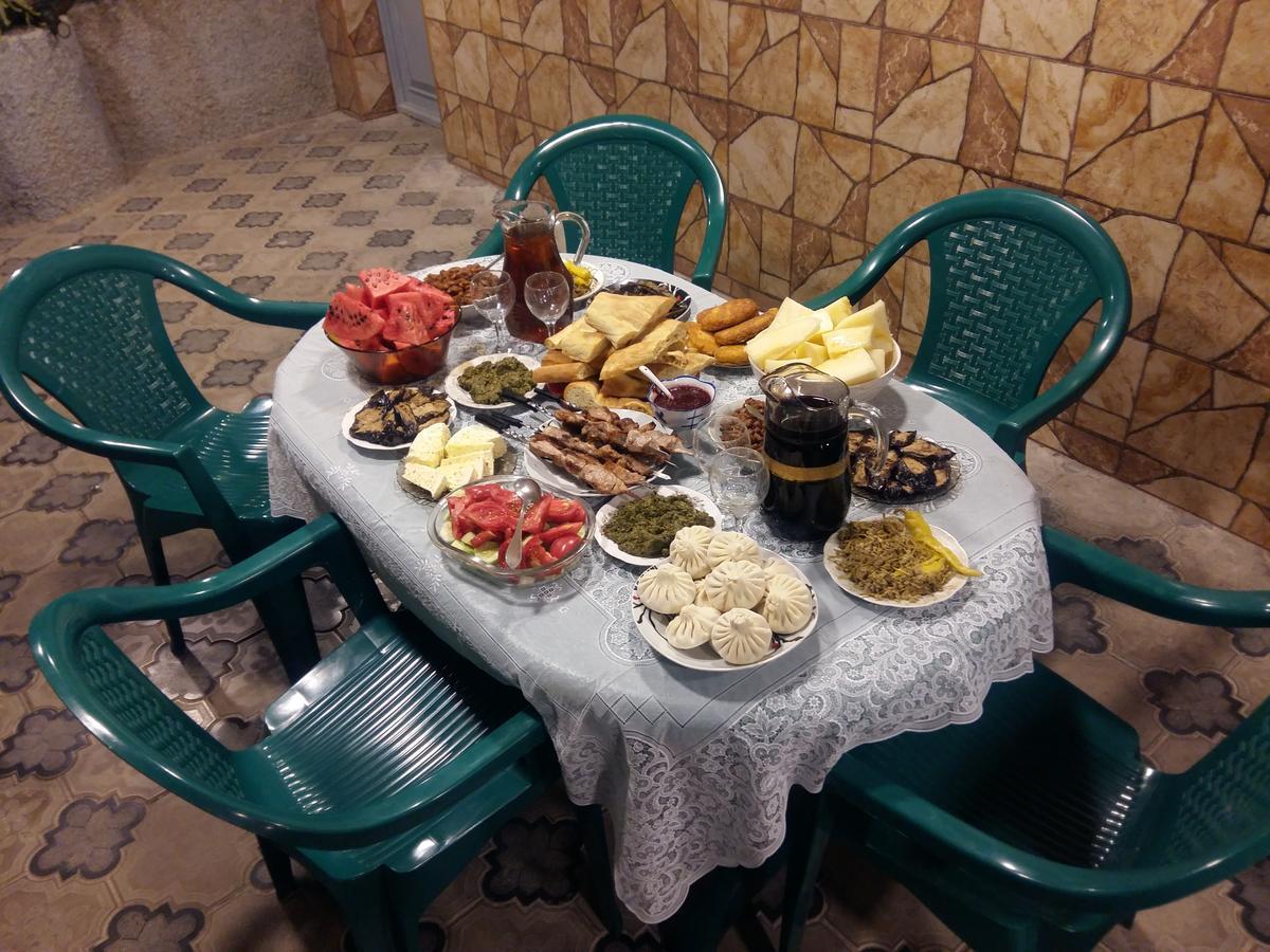 Valiko House In Telavi Hotel Bagian luar foto