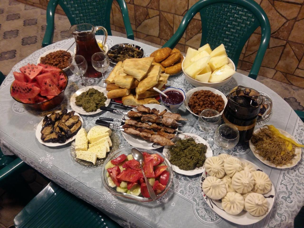 Valiko House In Telavi Hotel Bagian luar foto